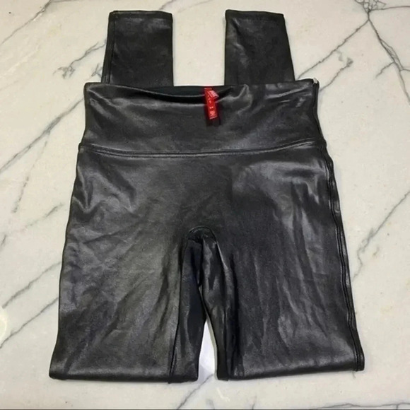 Spanx Faux Leather Leggings Small B827 - Picture 5 of 7